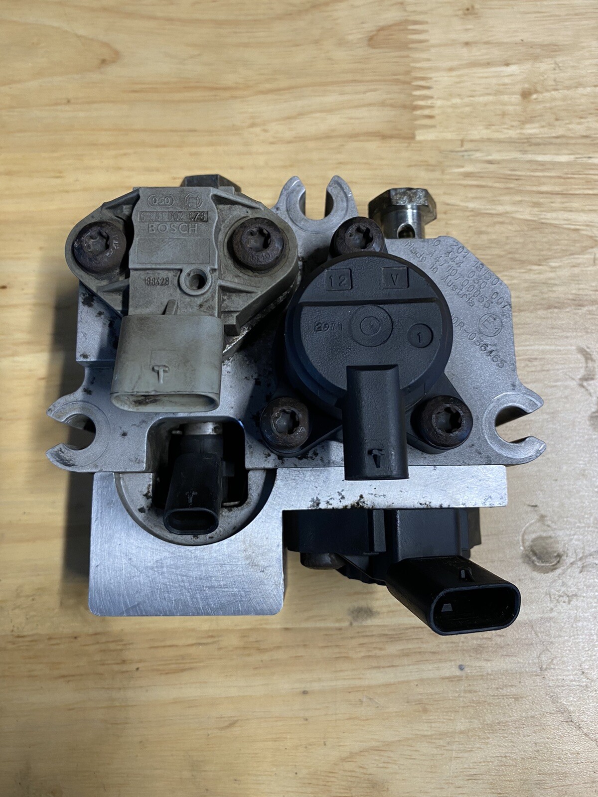 Detroit Dd15 Fuel Doser Valve ASSY A4710700055 Bosch 0444030007 for