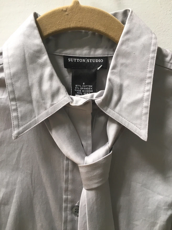 Camisa de vestir para mujer Sutton Studio nueva con etiquetas con corbata plateada brillo manga 3/4 - talla 4 Foto 3 de 4