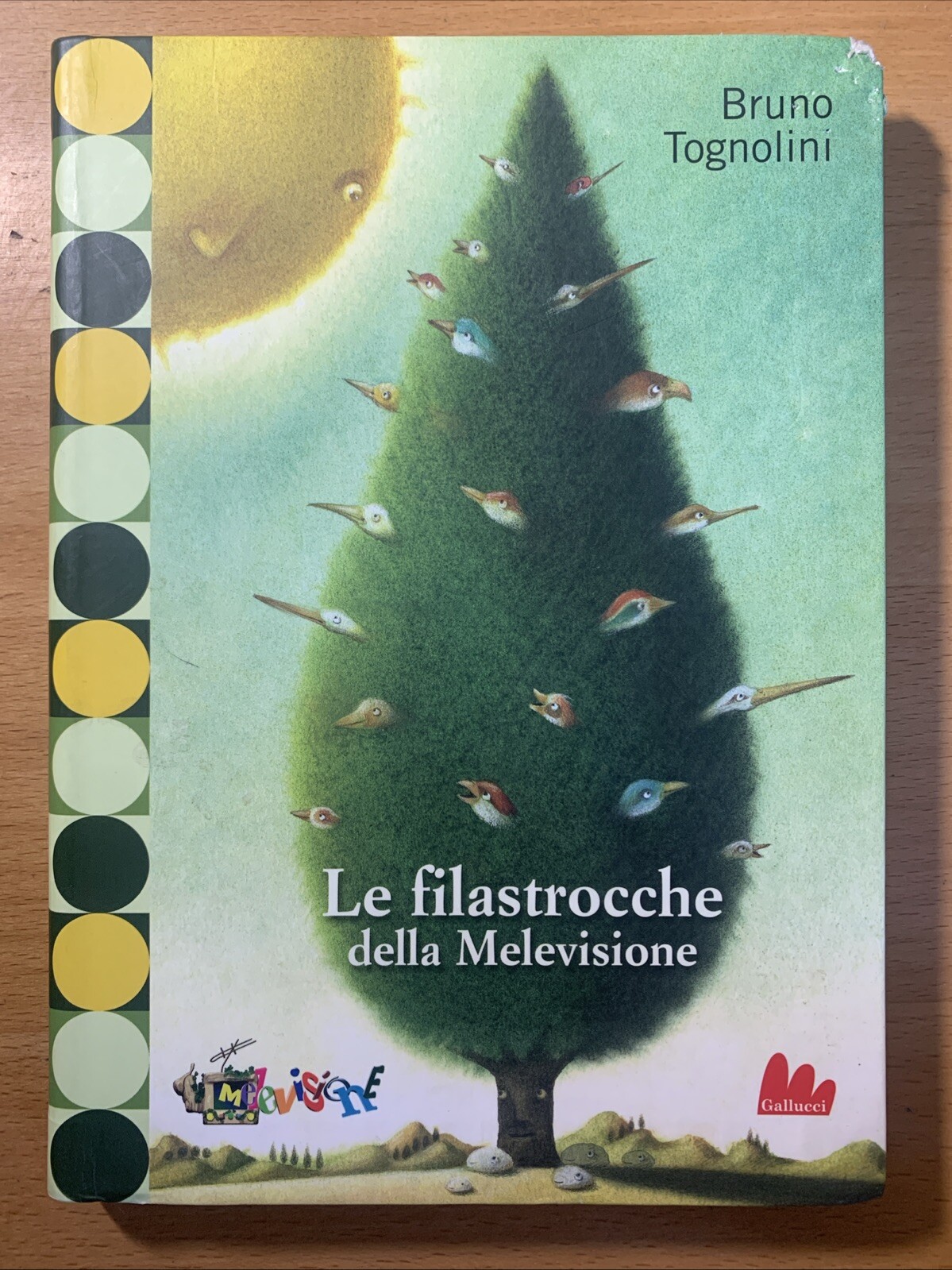 Foto 1 di 10