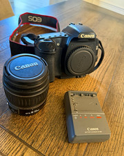 Canon EOS 30D 8.2MP Digital SLR Black w/ EF-S 18-55mm Lens CG-580