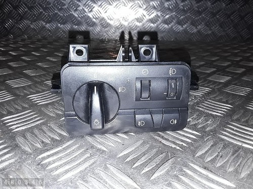 BMW SERIE 3 E46 2000 INTERRUPTOR LHD INTERRUPTOR DE LUZ FAROS ANTINIEBLA 61316907947 - Imagen 1 de 4