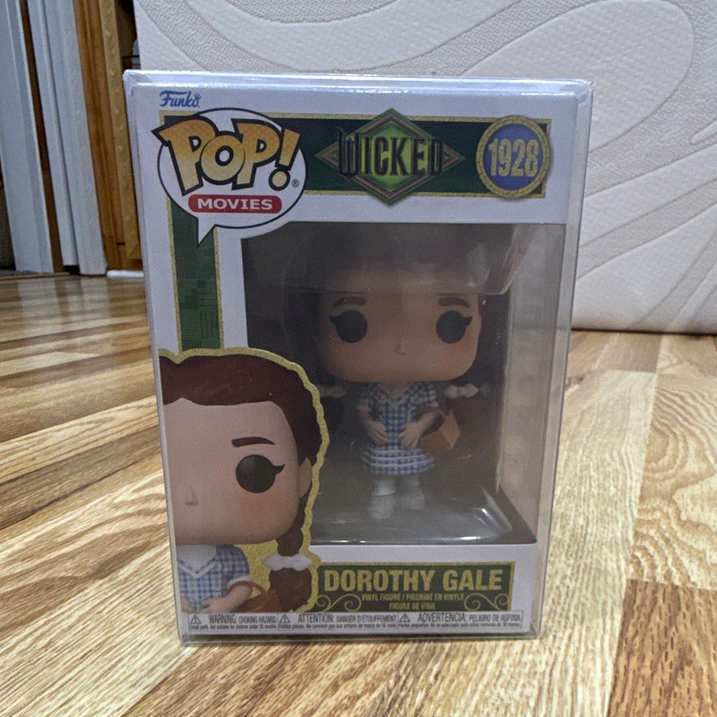 Funko Pop! Movies Wicked Dorothy Gale #1928 Vinyl Figure w/ Protector