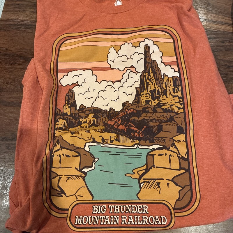 Disney World Big Thunder Mountain Orange T-Shirt Size M