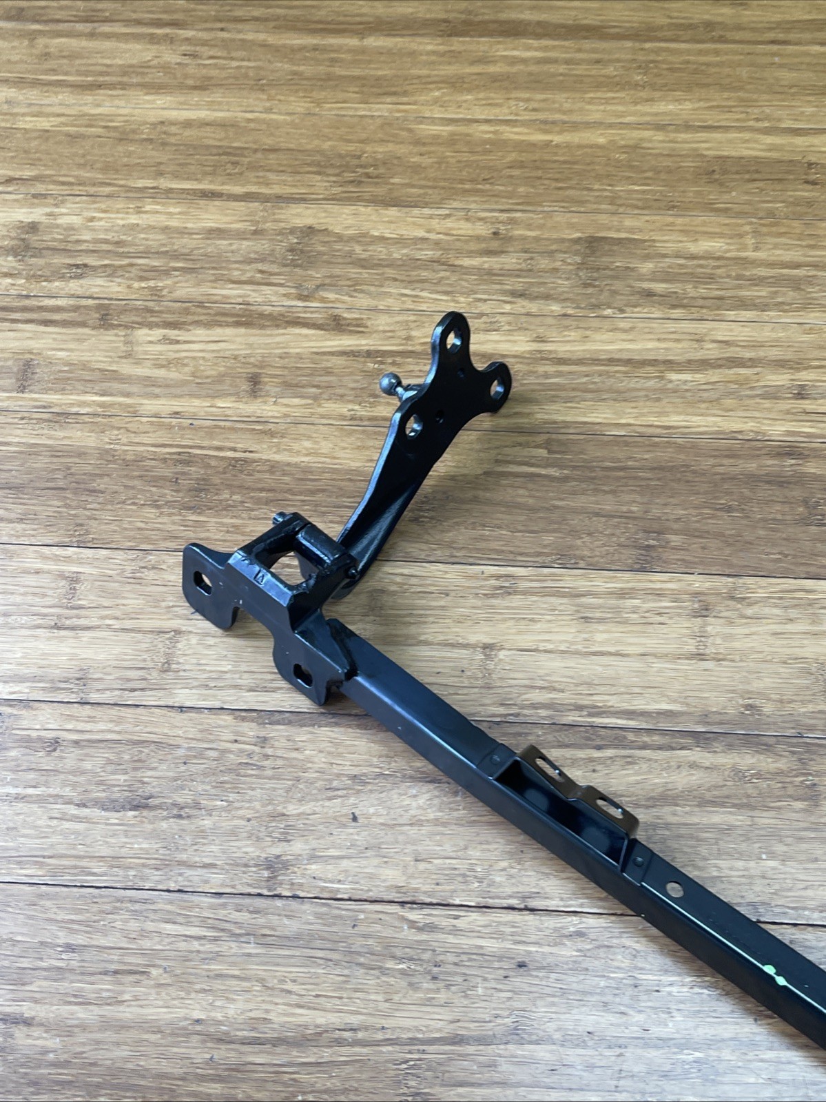 BMW i8 2015-2020 Front Right Upper Door hinge support