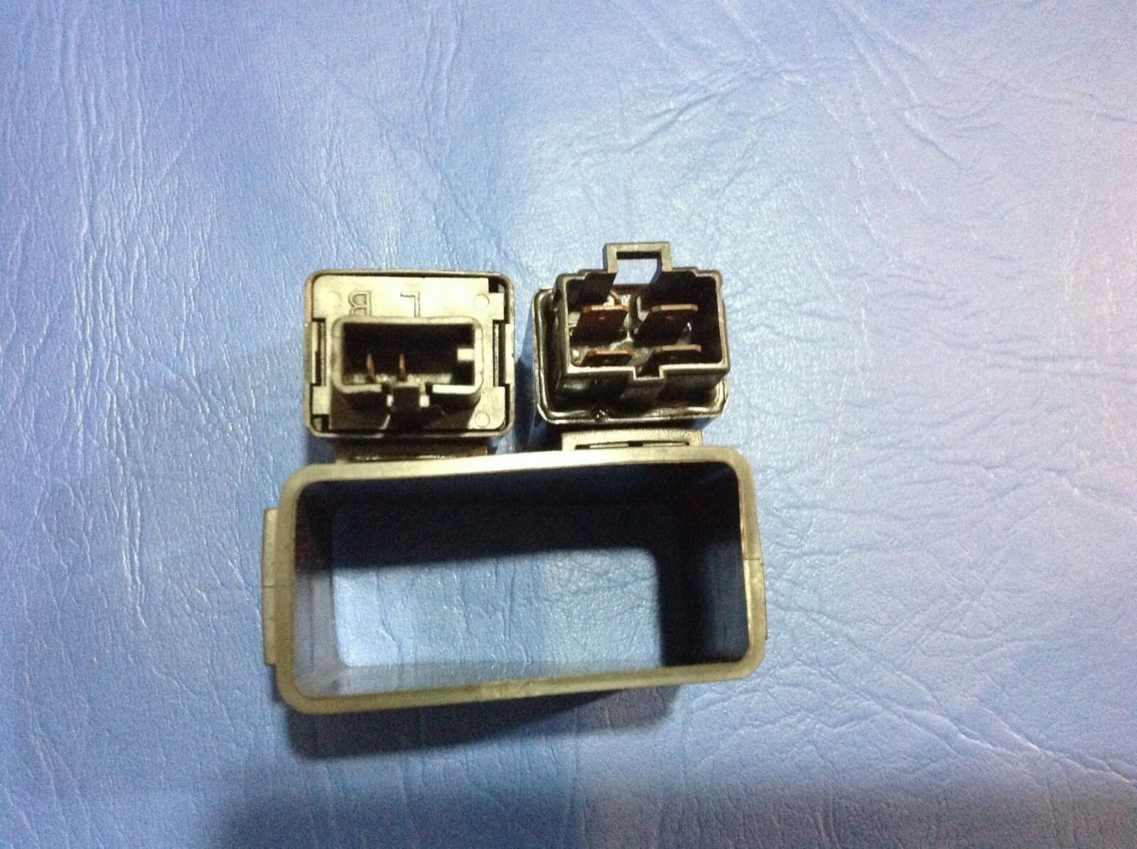 Picture 1 of 4