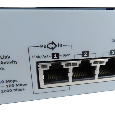 HP J9802A 1810-8G 8-port Gigabit SFP Rack-Mountable Smart-Managed