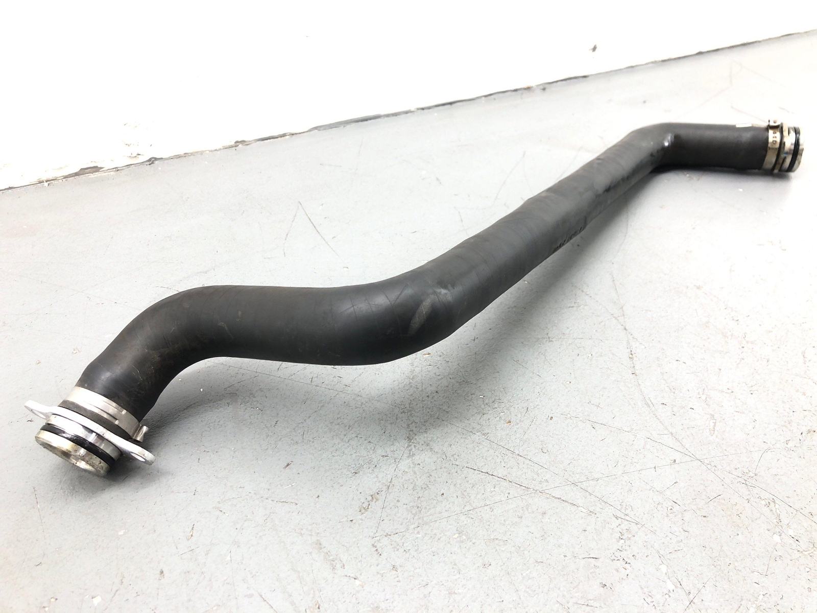 2020-2023 MCLAREN GT 4.0L ENGINE OIL MISC HOSE PIPE LINE 22FA080GP OEM 2021 2022