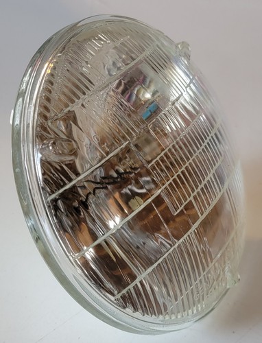 General Electric 4001 Round High Beam for 4 Headlight System 2 Lugs 12 Volts NOS - Picture 2 of 12