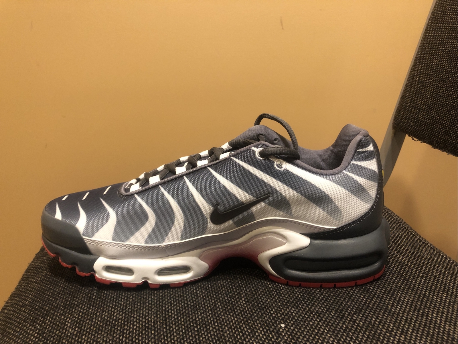 nike tn before the bite