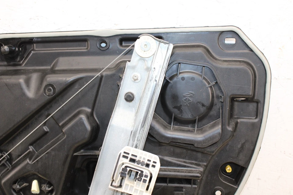 Dodge Charger 2011-2023 regulador de ventana delantera izquierda OEM MS66 Foto 2 de 4