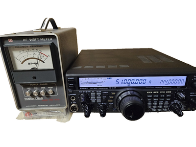 YAESU FT-847 100W/50W HF/50/144/430MHz radio transceiver Ham Radio