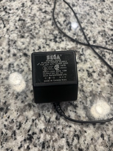 SEGA MASTER SYSTEM CONSOLE MODEL 3010 WITH OEM CONTROLLER & CABLES TESTED - Picture 9 of 19