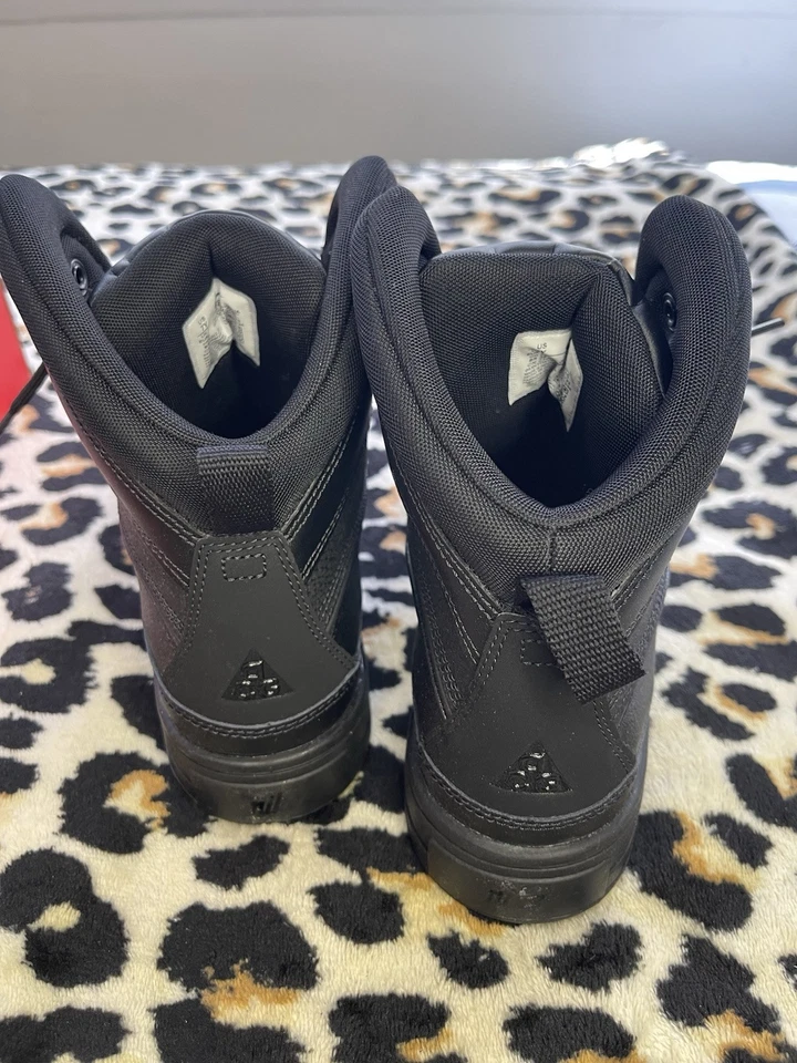 Nike Woodside 2 Botas Altas Triple Negro 524872-004 Hombres/Jóvenes Talla 7Y Foto 4 de 4