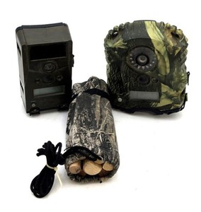 Wildgame Innovations Trail Camera 2 Piece Lot i50 Hunting With Stakes