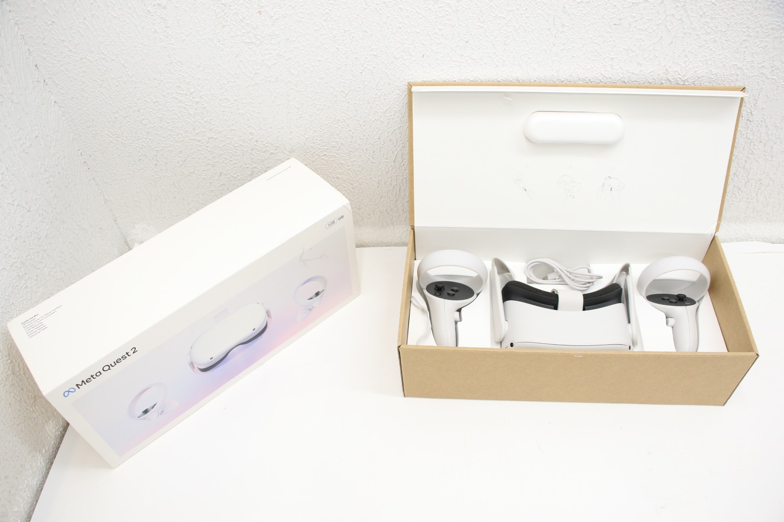 Oculus Quest 128GB Advanced All-in-One Virtual Reality VR Headset Set - White