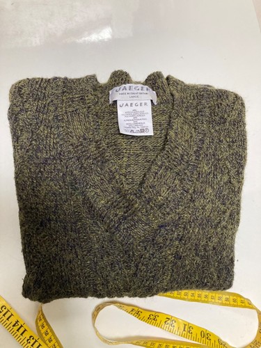 Vintage JAEGER made in Great Britain Alpaca, Wool Blend V-neck Sweater size L - Picture 4 of 12