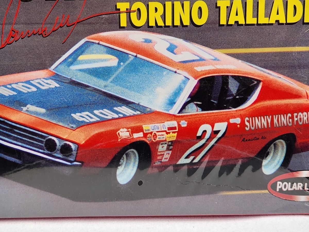 NEW! Polar Lights Donnie Allison Torino Talladega Model Kit 1/25