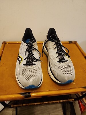 Saucony Hurricane 23 - Men’s US size 9.5 Saucony Hurricane 23 M - Black/Vizigold • Prices » main image 2