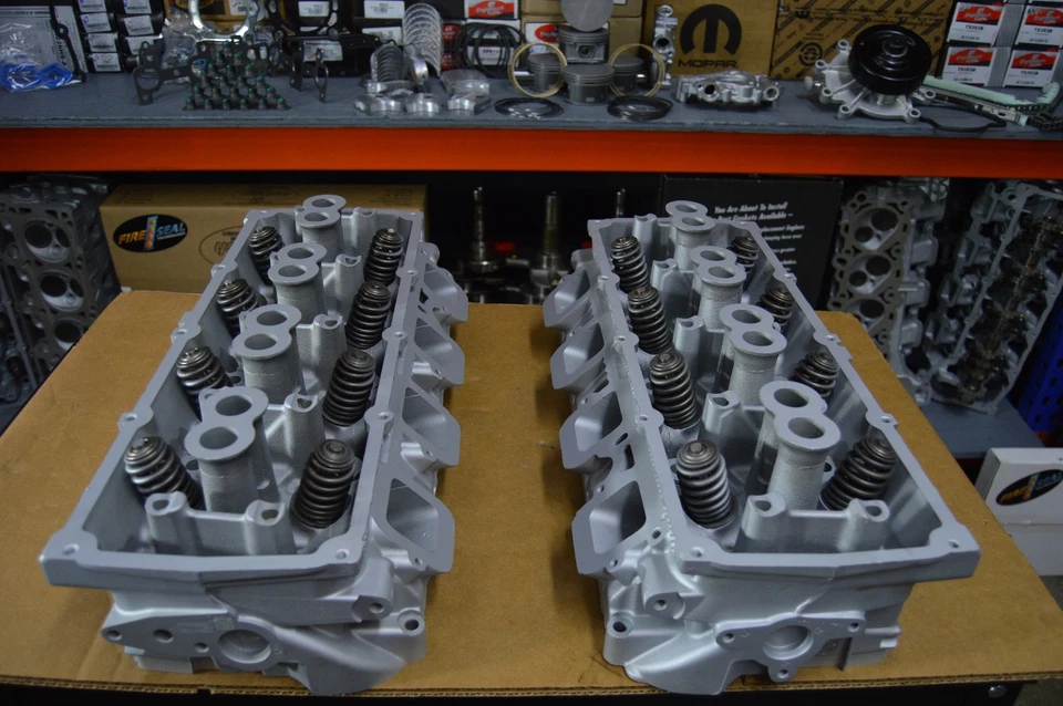 Chrysler Dodge y Jeep 2003-2008 5,7 L Hemi par de culatas izquierda y derecha (ambos) Foto 4 de 4