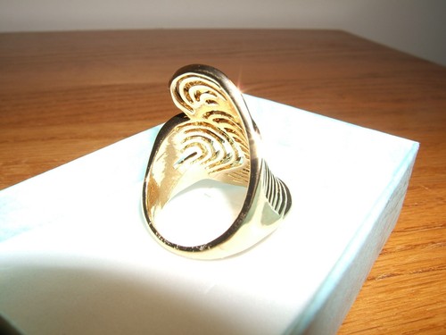Trendy Swirl Design 14K GF Large Unique Design Size 8.5 Ring (New) - Picture 5 of 6