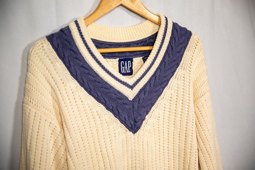 GAP Vintage Cable Knit Cricket Sweater V-Neck 90s Oversized Fit - Men's M - Picture 3 of 11