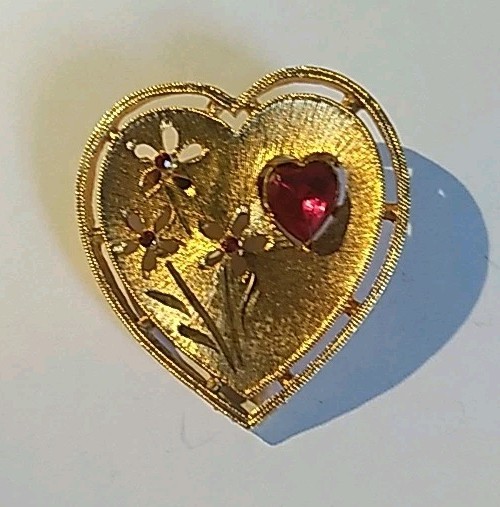 Vintage Signed JJ Floral Heart Brooch Pin Gold Tone Red Rhinestones