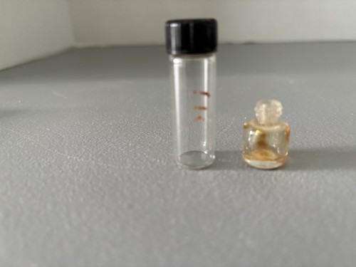 Mixed Vintage Perfume Miniatures Lot w/ Sample Box, 16 Vials & 2 Minis ...