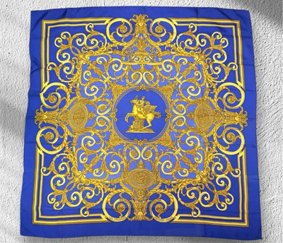 Hermes Carré 90 Scarf Stole LES TUILERIES Pegasus Gavroche Arabesque Gold Blue -