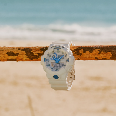 【新品未使用】カシオ CASIO G-SHOCK 　GA-700HDS-7AJF CASIO G-SHOCK HIDDEN GLOW GA-700HDS-7AJF ANALOG-DIGITAL White