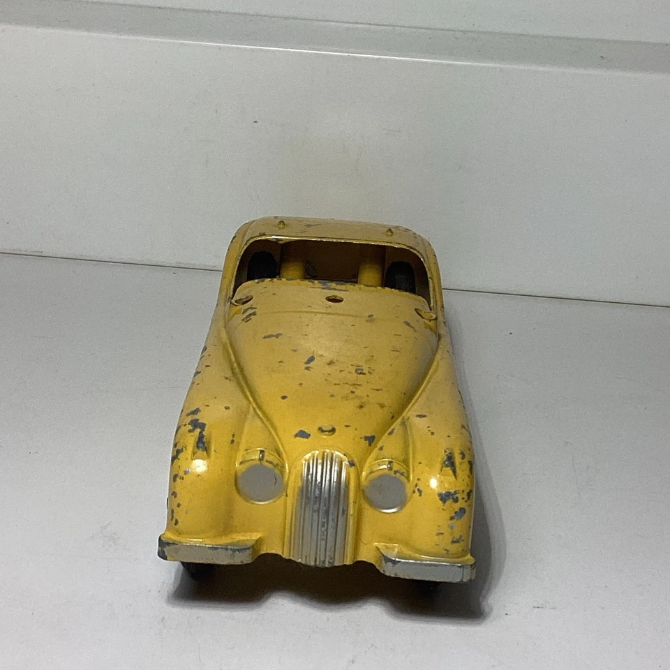 Coche de caza Hubley Kiddie juguete amarillo 7” #455 Jaguar de colección hecho en EE. UU. años 50 Foto 2 de 4