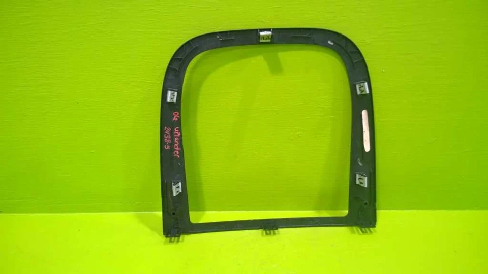 05 06 07 CHEVY UPLANDER RADIO TABLERO EMBELLECEDOR BISEL OEM 2438-5 Foto 2 de 3