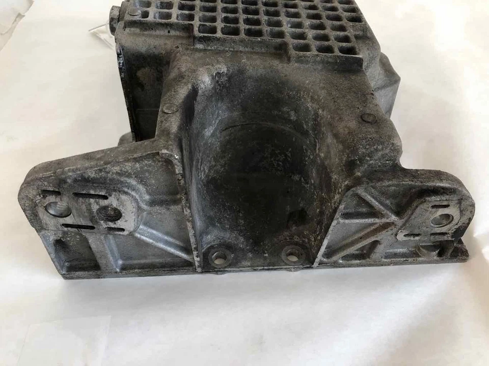 Conjunto de cárter de aceite de motor Mazda Tribute LX 2003 2S7E-6675-AA SUV A/T 3,0 L tracción delantera Foto 4 de 4