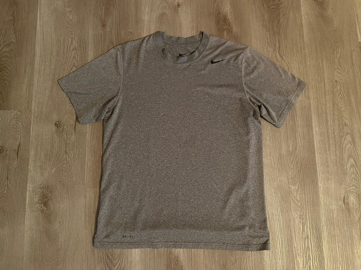 Nike Dri-Fit Grey Men's Workout Shirt Size Medium