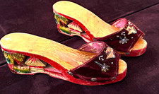 Handcrafted Vintage Carved Wooden Shoes w/ Palm Trees - Phillippines ZZ270