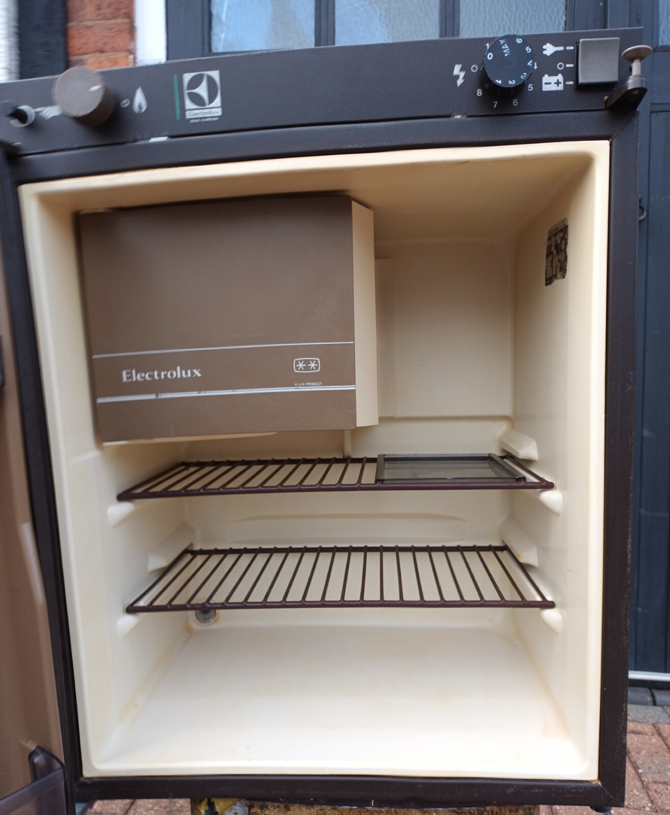 Electrolux RM 212F Caravan Fridge with Piezo Ignition. eBay