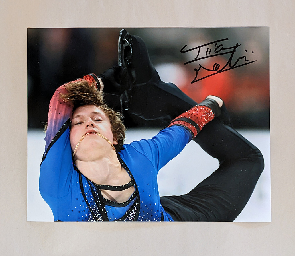 ILIA MALININ SIGNED 8x10 PHOTO figure skater USA CHAMPION coa