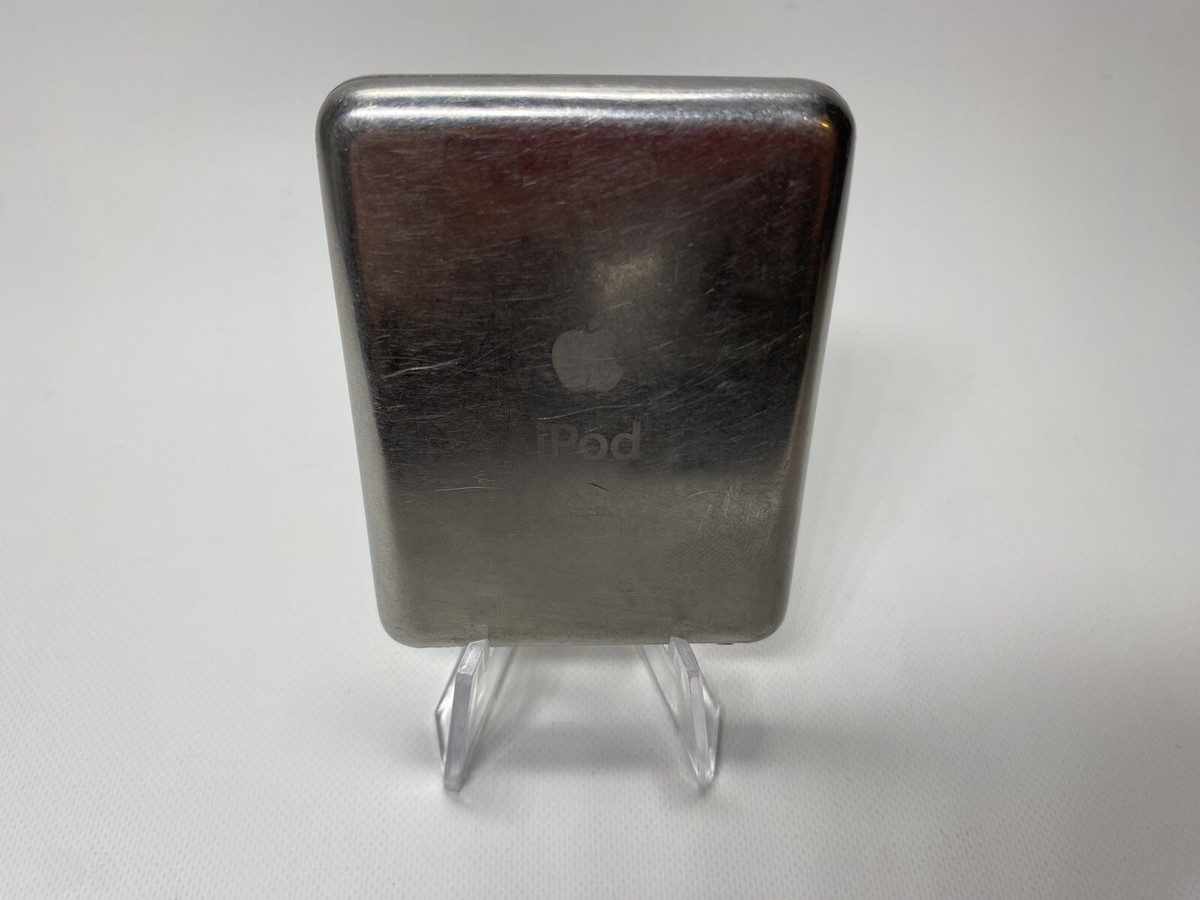 Apple iPod Nano 3rd Generation Silver 4GB A1236 TESTED AND WORKS