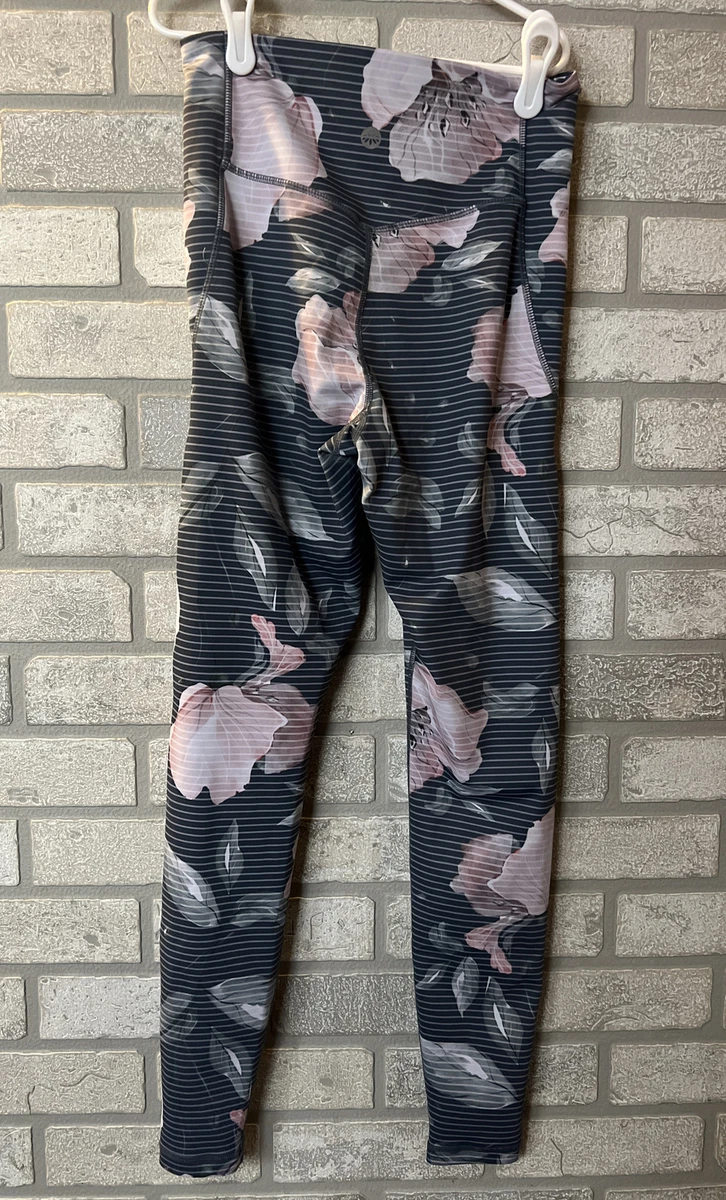 NWOT Senita Athletics Leggings Size Small