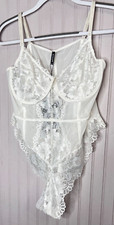 Pretty Little Things Womens Lingerie Bodysuit 20 Pure White Lace WIRE NEW 59