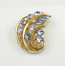 VTG Trifari Light Blue, Clear Rhinestone Brooch Goldtone Flower Branch Spray