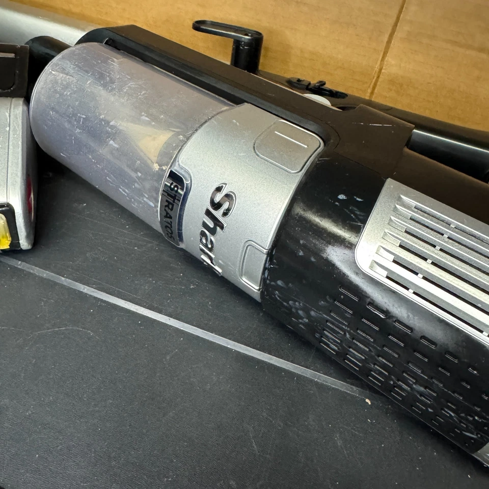 Shark HZ3000UKT Anti Hair Wrap Duo, Works but Spares & Repairs - Image 4 of 4