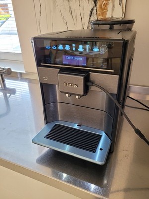 Siemens EQ.6 Plus S700 Kaffeevollautomat, **fast unbenutzt**, +2x Wasserfilter