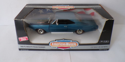 Ertl American Muscle 1969 Plymouth Road Runner Very Near Mint Boxed 1:18