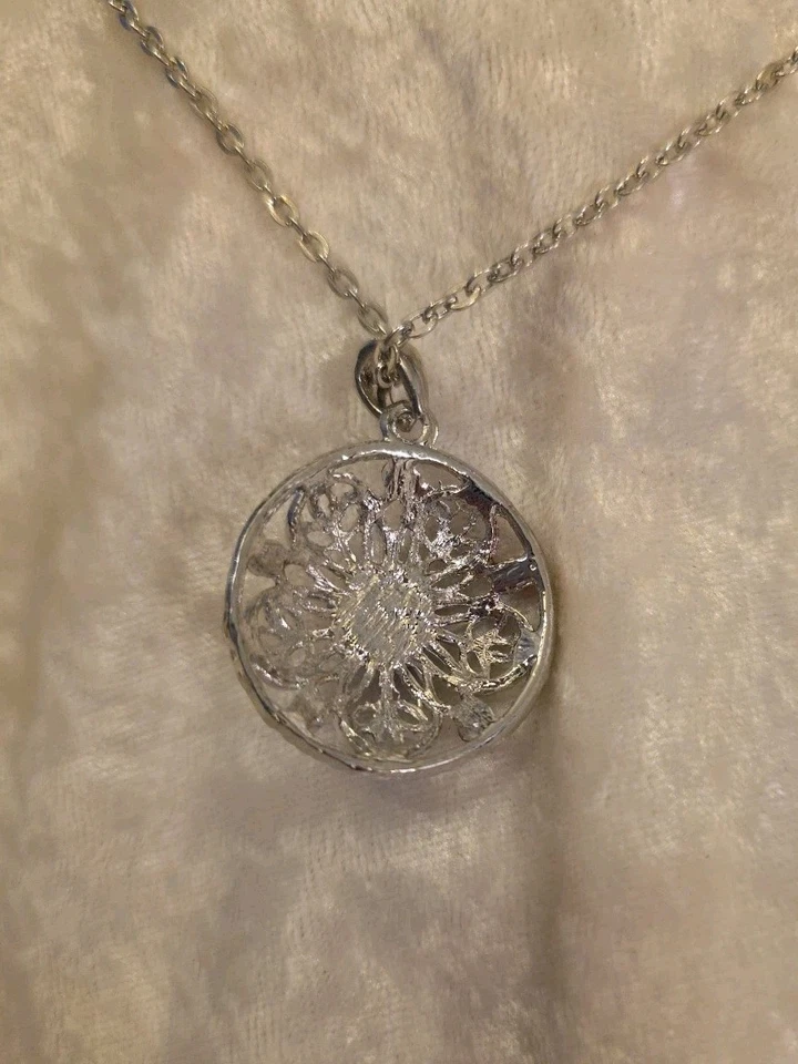 Colgante Piedras Rojas Chapado en Rodio, Collar Libre de Níquel, Cadena 18-20" Foto 3 de 4