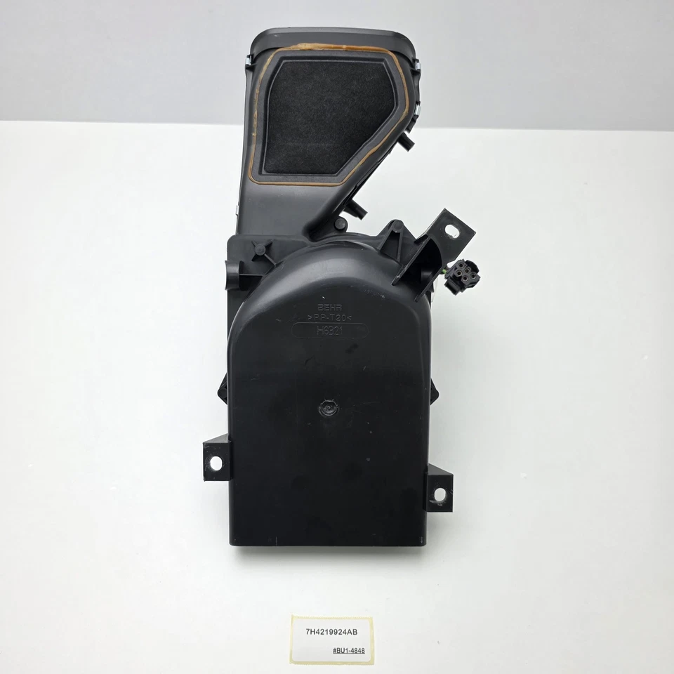 Land Rover Range Rover L322 2006-2012 motor soplador trasero HVAC 7H4219924AB Foto 2 de 4