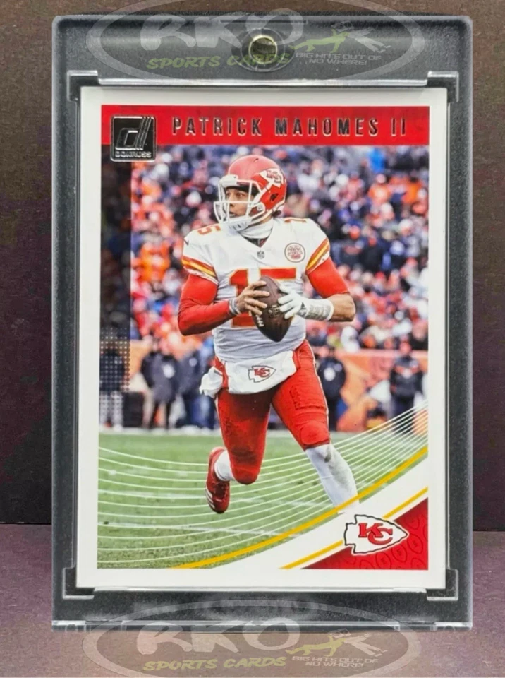 Patrick Mahomes RARO NOVATO RC TARJETA DE INVERSIÓN SSP PANINI CHIEFS MVP COMO NUEVO Foto 3 de 4