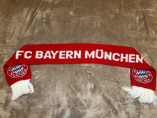 FC Bayern Munchen Jubilee Scarf 4 Gold Stars FIFA Football