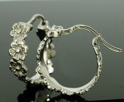 E007 Genuine Solid 9K Gold FLOWER Garland Hoop Earrings Blossoms Huggies - Picture 4 of 8