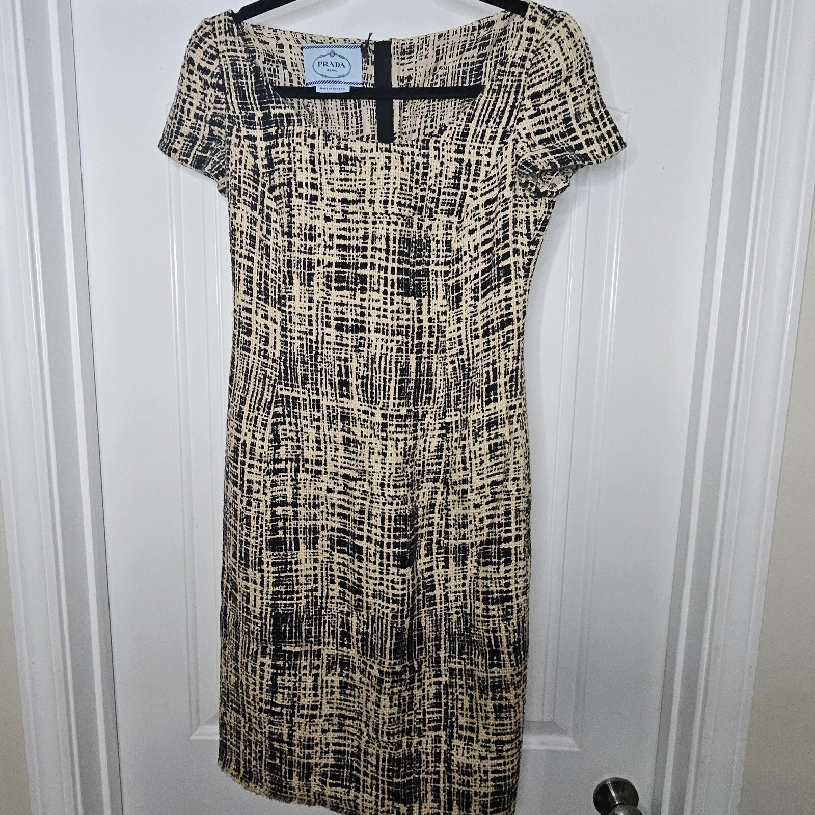 Abito tubino Prada nero beige tweed orlo sfilacciato manica corta senza etichetta taglia