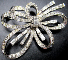 BOUCHER Sparkling Ice Baguette Rhinestone Bow Vintage Pin Brooch